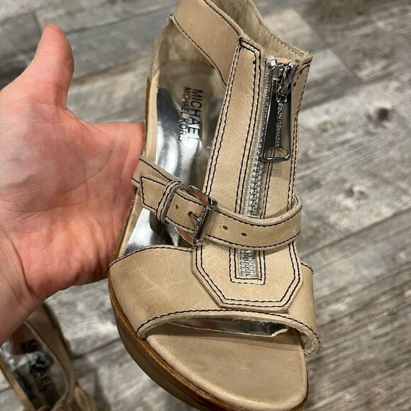 Michael Kors Tan Heels - Picture 7 of 12